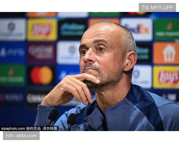 兹沃勒中路渗透战术引热议，专家解析其高效表现背后的战术逻辑与联赛影响