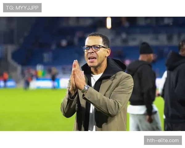 塔伊沃·阿沃尼伊状态回暖,稳健表现引英超关注