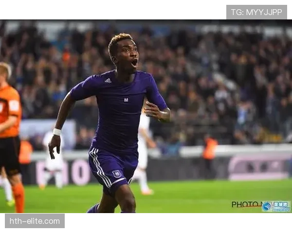 奥纳丘尼持续进化，尼日利亚新晋9号锋线崛起引关注