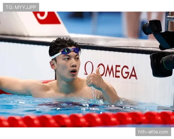 汪顺家的冰箱里只放蛋白粉和冰块