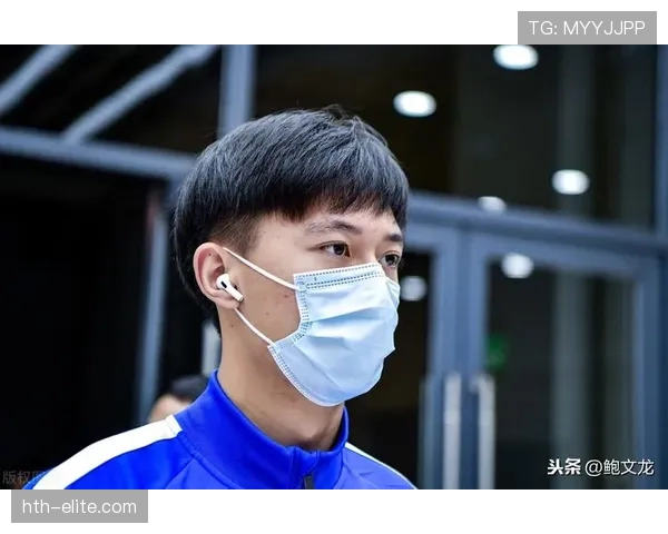 蒋圣龙训练完直接去提了辆大G，这自律换来的日子普通人真过不上